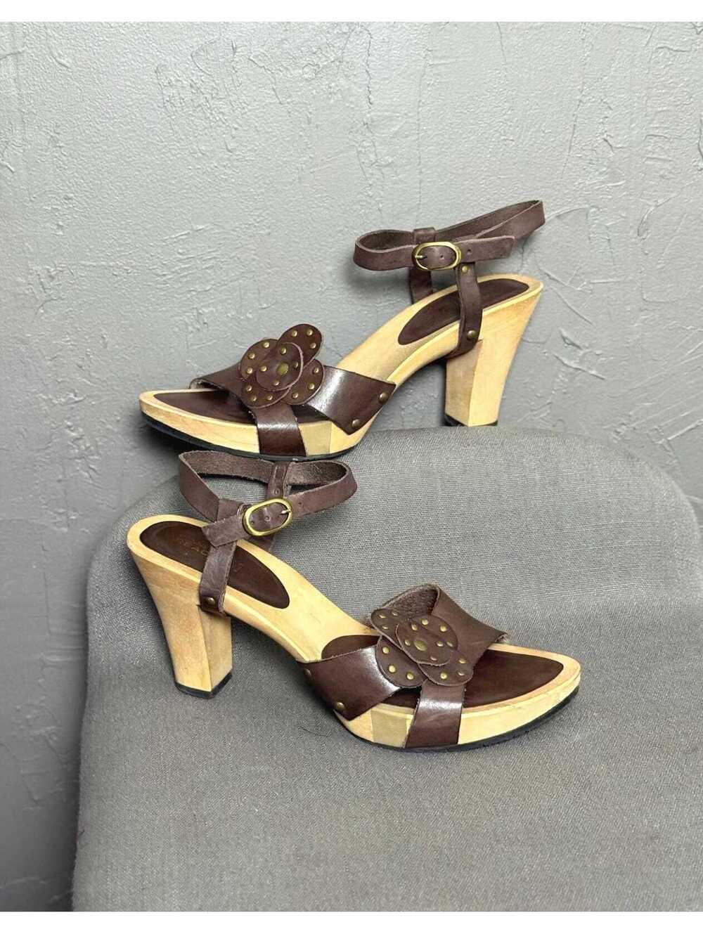1990's Clog Sandals Brown Leather Flower + Studs REACTION by Kenneth Cole 9.5/10